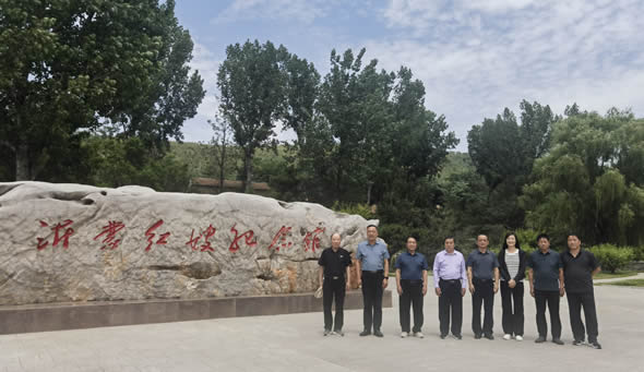 钢城区老促会赴沂蒙革命老区沂南县调研考察